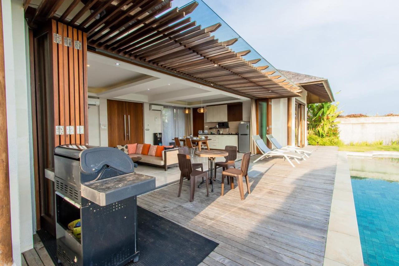 Villa VIVO E by Bali Prime Hospitality Ungasan Esterno foto